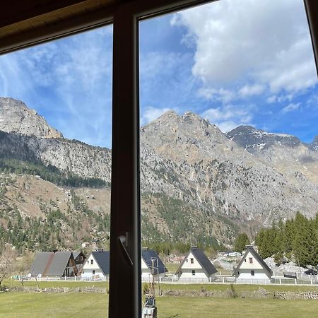 Hotel Bujtina Izet Selimaj Valbona Esterno foto