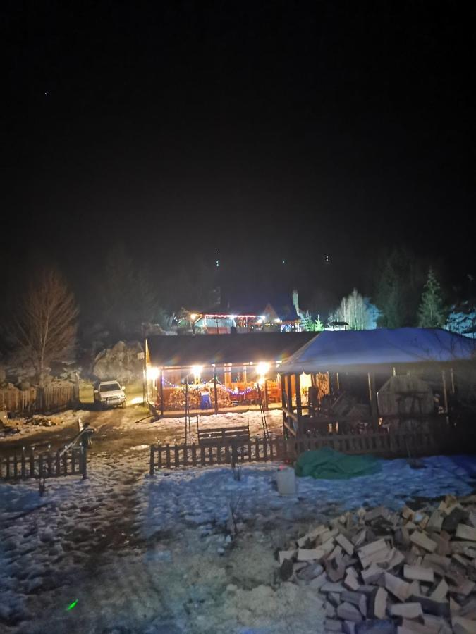 Hotel Bujtina Izet Selimaj Valbona Esterno foto