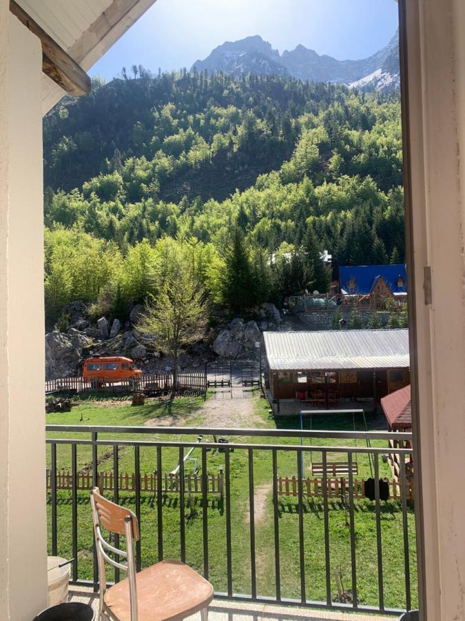 Hotel Bujtina Izet Selimaj Valbona Esterno foto