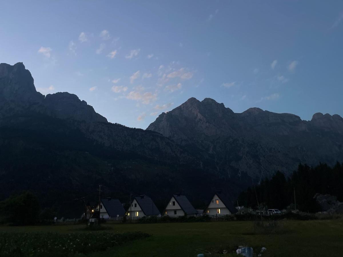 Hotel Bujtina Izet Selimaj Valbona Esterno foto